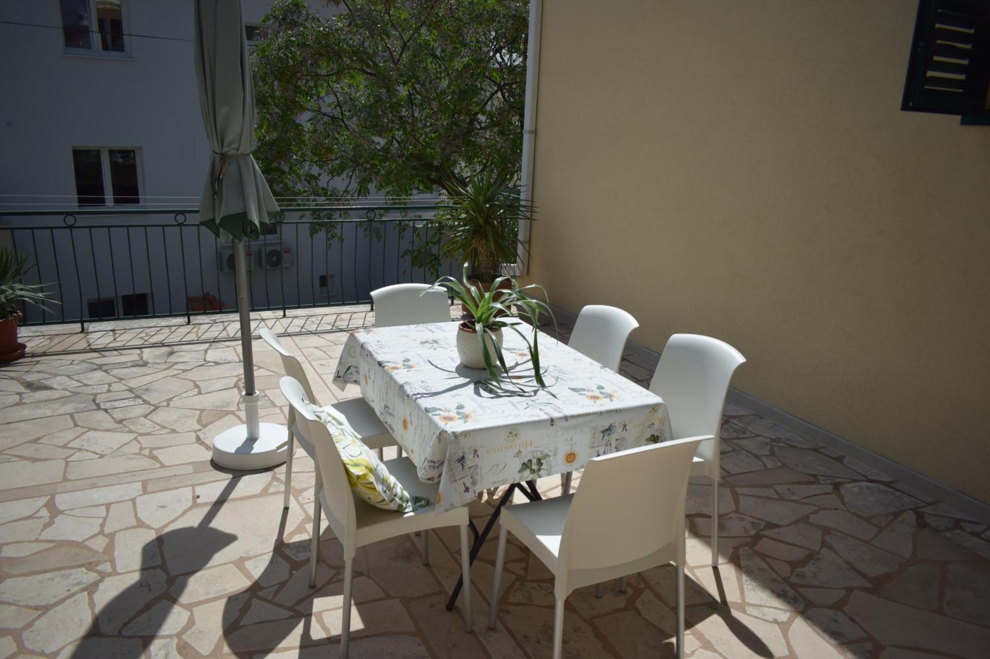 Apartment Antonella Makarska Exteriör bild